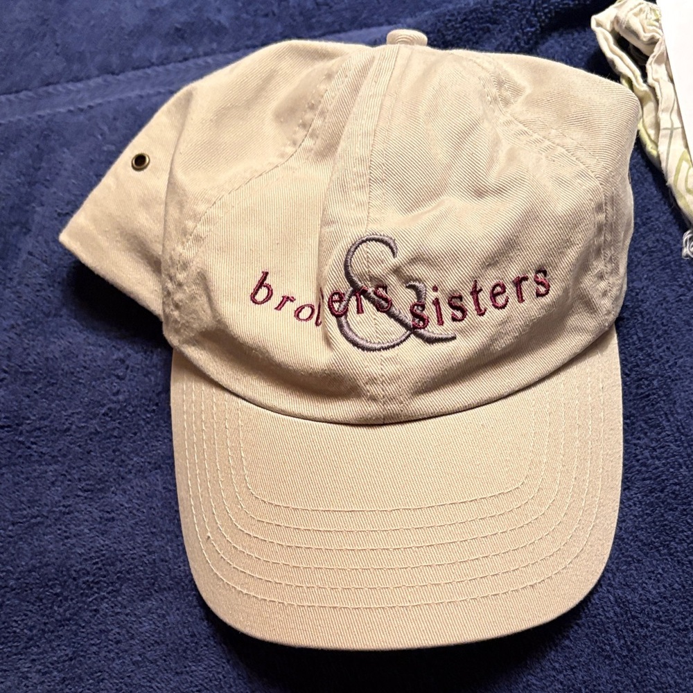 ONE/SIZE Kids Hat - Cream. From the TV Show. Brothers and Sisters. 100% cotton.